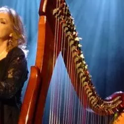 Moya Brennan & Cormac De Barra