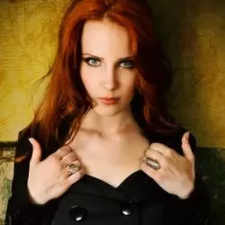 Simone Simons