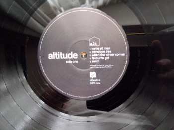 2LP ALT: Altitude  DLX 643863