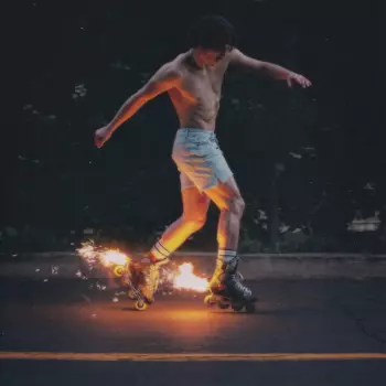 Benson Boone: Fireworks & Rollerblades