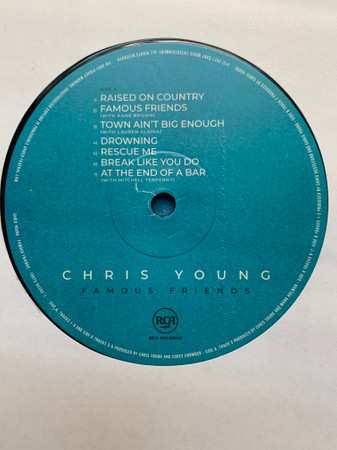 LP Chris Young: Famous Friends 590975