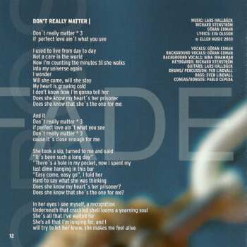 CD Crossfade: White On Blue 647882