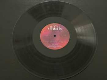 LP Emilie Levienaise-Farrouch: All Of Us Strangers Original Motion Picture Soundtrack 612510