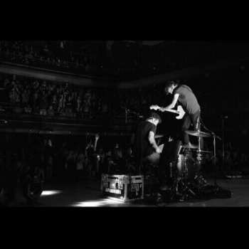 Album Japandroids: Massey Fucking Hall