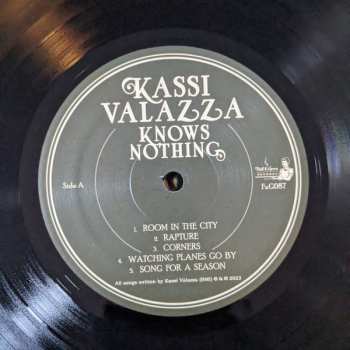 LP Kassi Valazza: Kassi Valazza Knows Nothing 593184