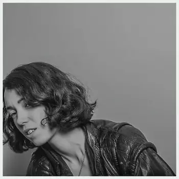 Kelly Lee Owens: Kelly Lee Owens