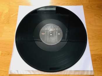 2LP Last In Line: II LTD 131885