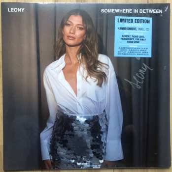 Album Leony: Somewhere In Between