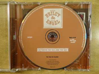 CD Martin Briley & Brian Engel: Between The Sea And The Sky 558379