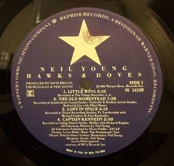 LP Neil Young: Hawks & Doves 642821