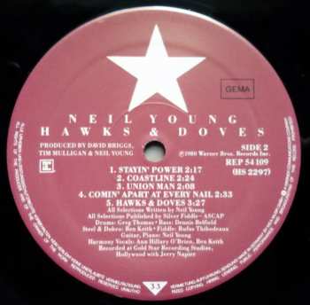 LP Neil Young: Hawks & Doves 641957