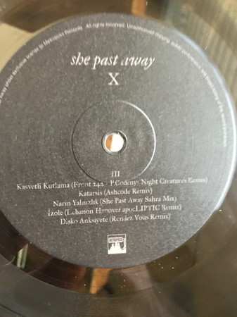 2LP She Past Away: X CLR | LTD 613056