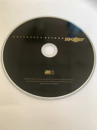 CD Skillet: Unleashed Beyond DLX 597428