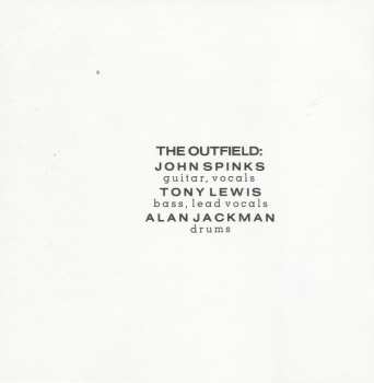 CD The Outfield: Play Deep 590077