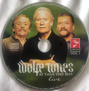 CD The Wolfe Tones: At Their Very Best - Live 642116