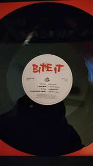 2LP Whiteout: Bite It 558648