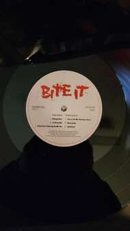 2LP Whiteout: Bite It 558648